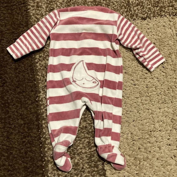 3/$10 Firsts by petit lem pink and white sleeper. In excellent condition - Picture 6 of 7